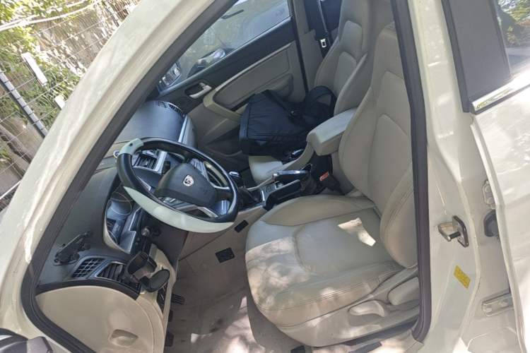 Used Geely Auto Emgrand 2014 Sedan 1.5L Manual Elite Model Left Front Seat