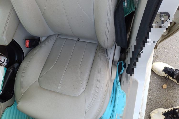 Used Geely Auto Emgrand 2014 Hatchback 1.5L Manual Fashion Edition Left Front Seat