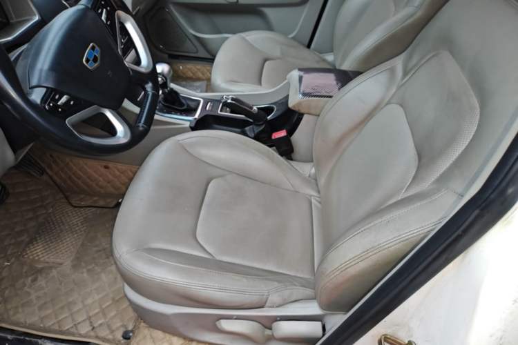 Used Geely Auto Emgrand 2014 Sedan 1.5L CVT Elite Model Left Front Seat