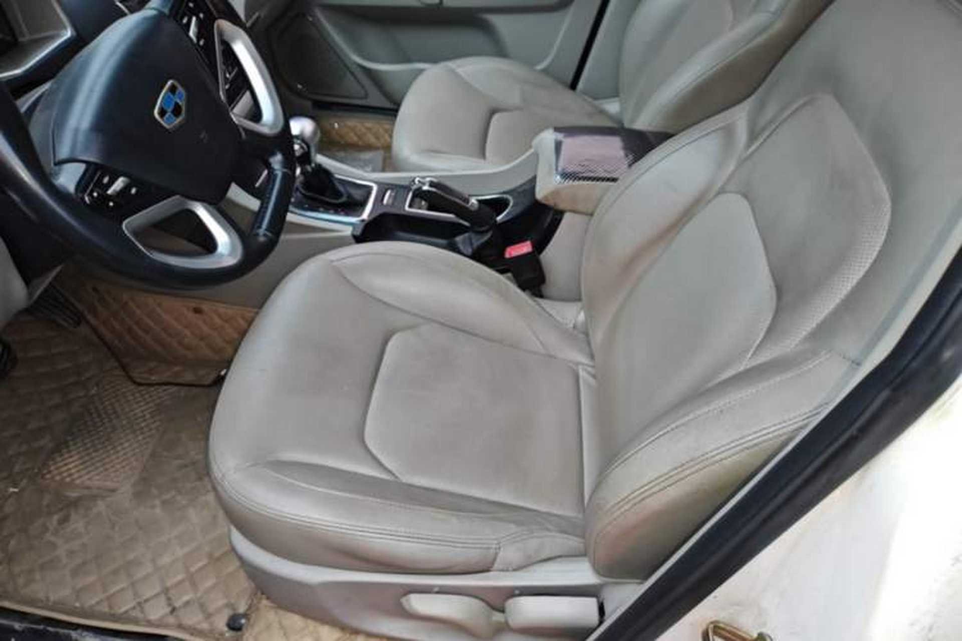 Used Geely Auto Emgrand 2014 Sedan 1.5L CVT Elite Model Left Front Seat