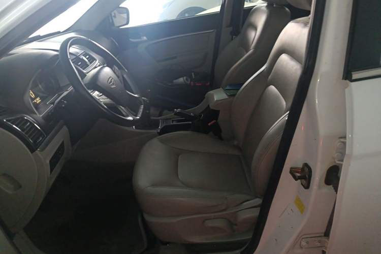Used Geely Auto Emgrand 2014 Sedan 1.5L Manual Elite Model Left Front Seat