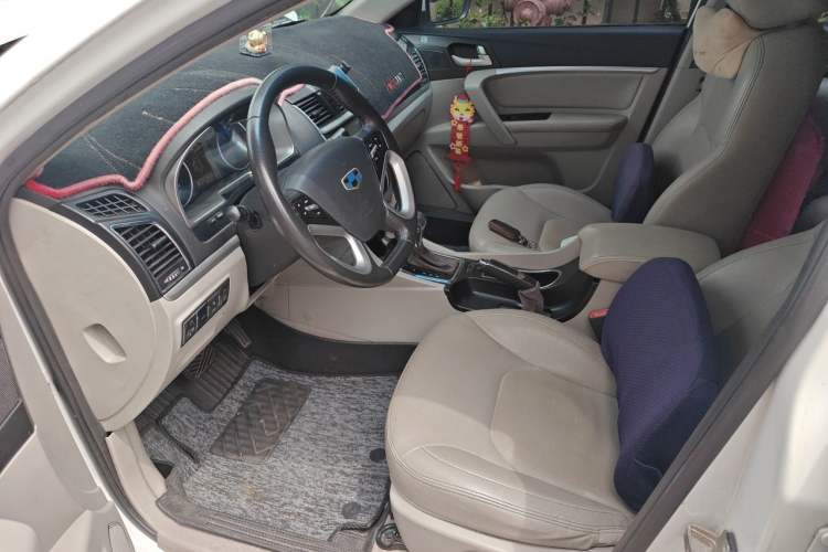 Used Geely Auto Emgrand 2014 Sedan 1.3T CVT Prestige Model Left Front Seat