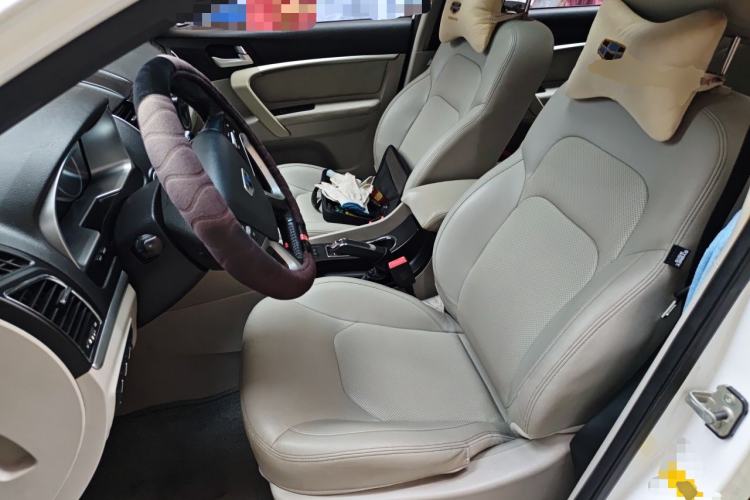 Used Geely Auto Emgrand 2014 Sedan 1.3T CVT Prestige Model Left Front Seat