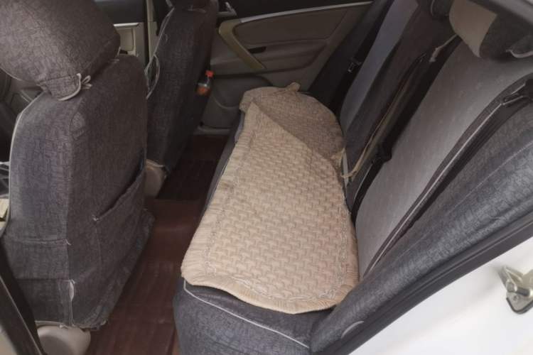 Used Geely Auto Emgrand 2014 Sedan 1.5L Manual Elite Model Left Rear Seat