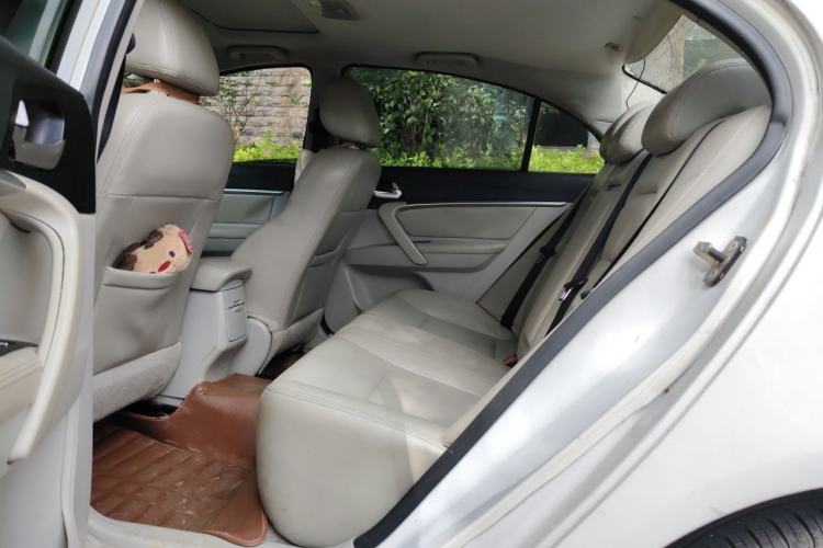Used Geely Auto Emgrand 2014 Sedan 1.5L Manual Elite Model Left Rear Seat