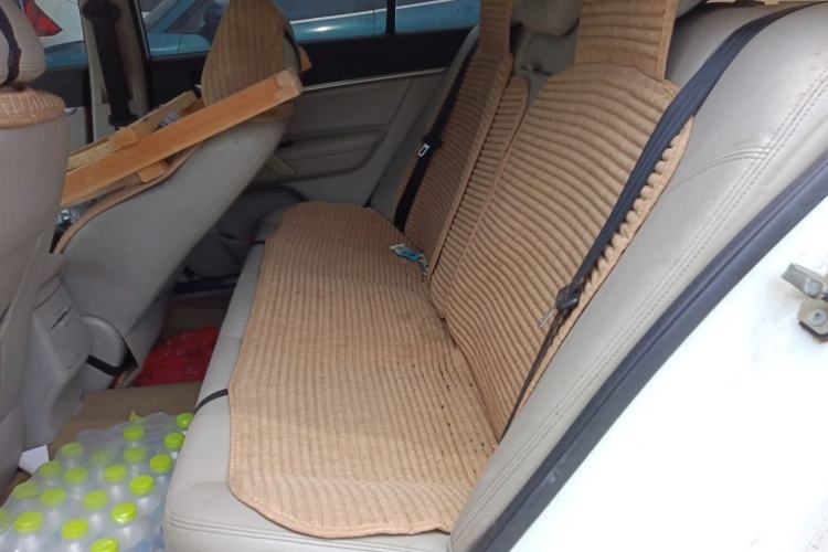 Used Geely Auto Emgrand 2014 Sedan 1.3T Manual Elite Model Left Rear Seat