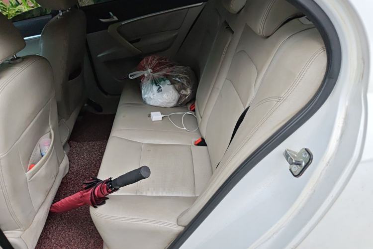 Used Geely Auto Emgrand 2014 Sedan 1.3T CVT Prestige Model Left Rear Seat