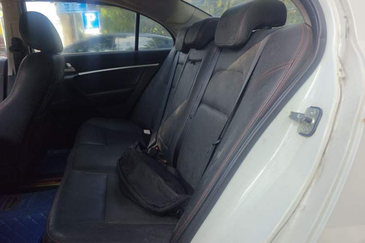 Used Geely Auto Emgrand 2014 Sedan 1.3T Manual Elite Model Left Rear Seat