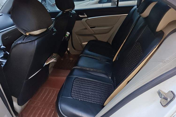 Used Geely Auto Emgrand 2014 Sedan 1.5L Manual Elite Model Left Rear Seat