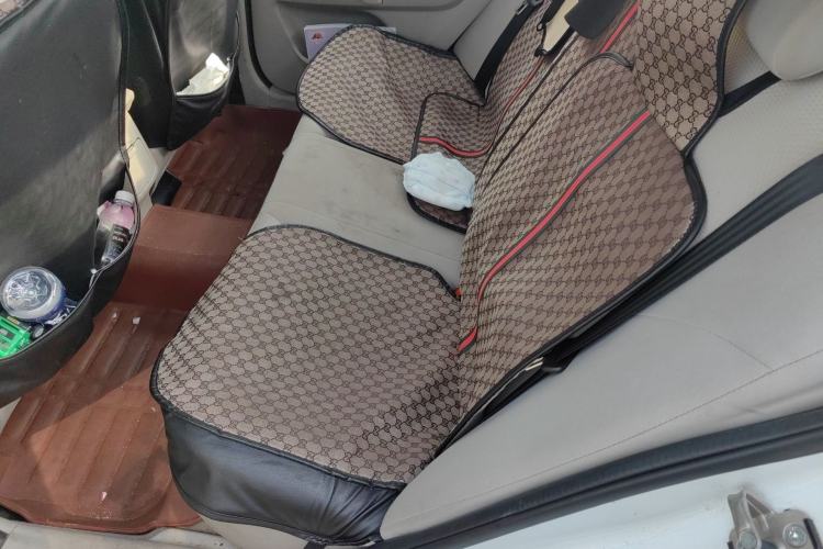 Used Geely Auto Emgrand 2014 Sedan 1.5L Manual Fashion Edition Left Rear Seat