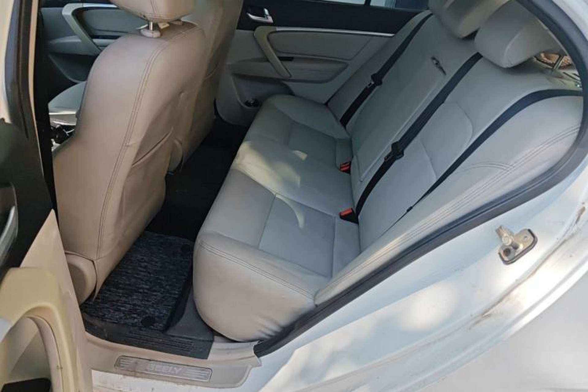 Used Geely Auto Emgrand 2014 Sedan 1.5L Manual Elite Model Left Rear Seat