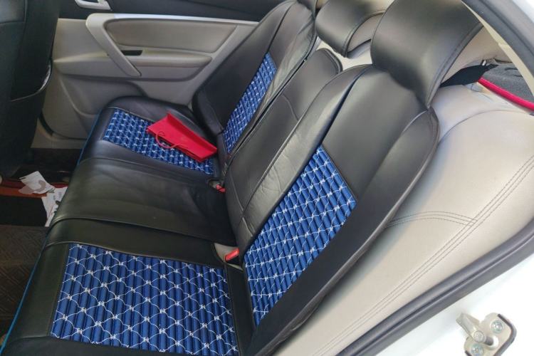 Used Geely Auto Emgrand 2014 Sedan 1.3T Manual Luxury Model Left Rear Seat