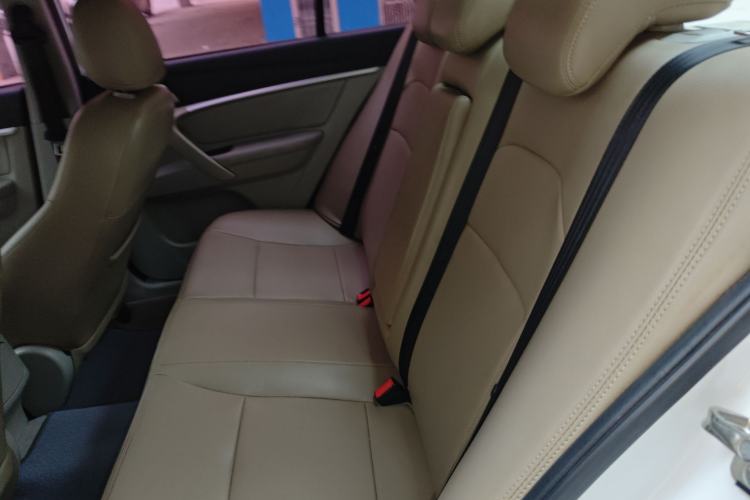 Used Geely Auto Emgrand 2014 Sedan 1.5L Manual Fashion Edition Left Rear Seat
