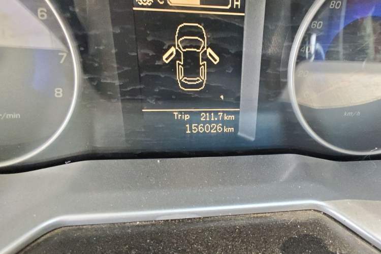 Used Geely Auto Emgrand 2014 Sedan 1.5L Manual Fashion Edition Odometer Close Up