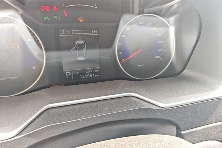 Used Geely Auto Emgrand 2014 Sedan 1.5L CVT Elite Model Odometer Close Up