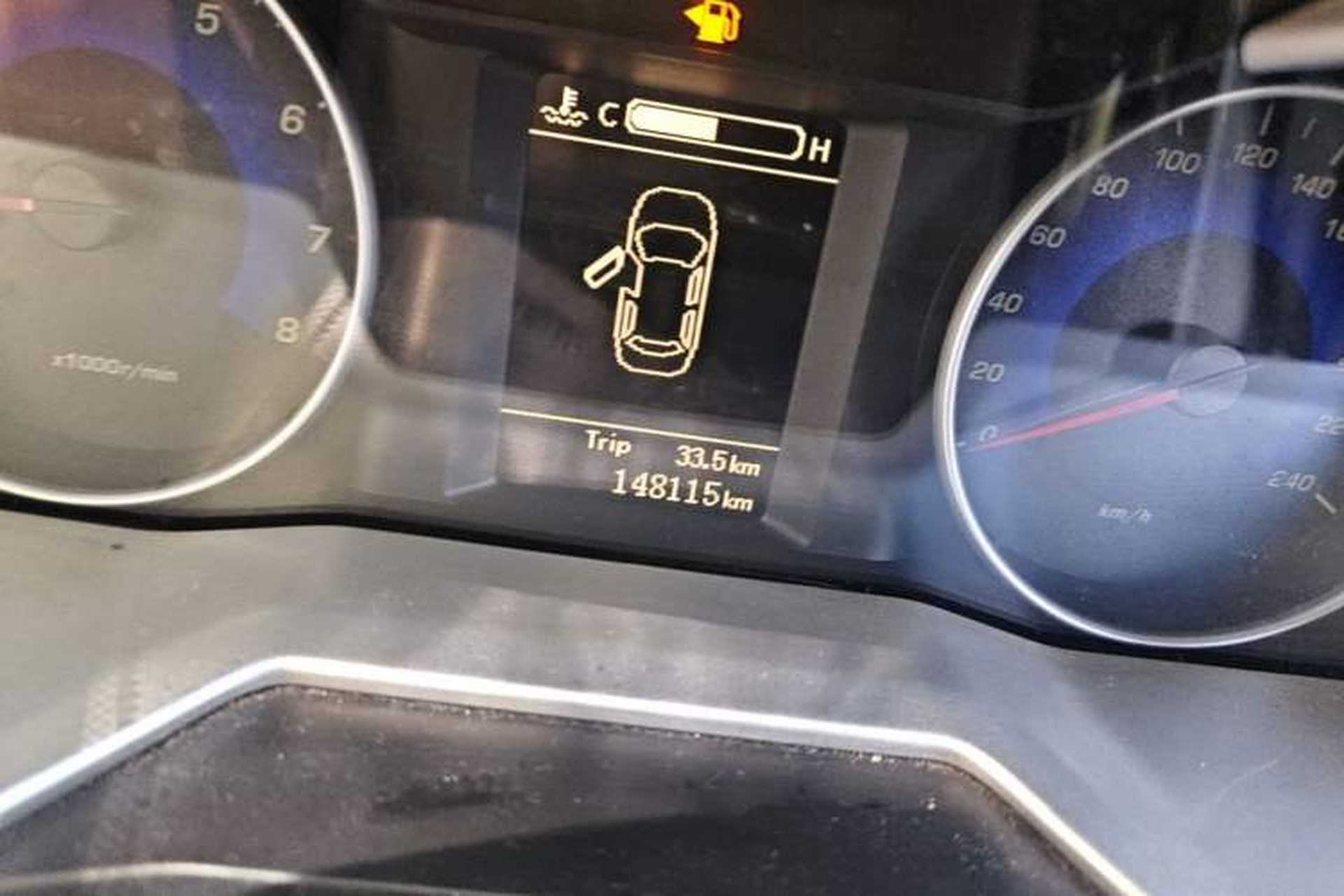Used Geely Auto Emgrand 2014 Sedan 1.5L Manual Elite Model Odometer Close Up