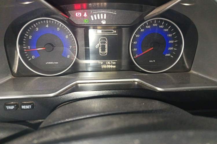 Used Geely Auto Emgrand 2014 Sedan 1.5L Manual Elite Model Odometer Close Up