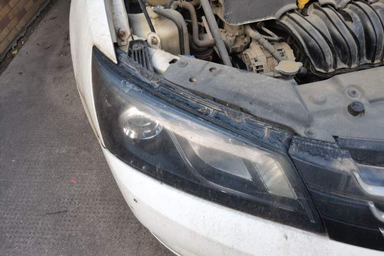 Used Geely Auto Emgrand 2014 Sedan 1.5L Manual Elite Model Right Front Headlight