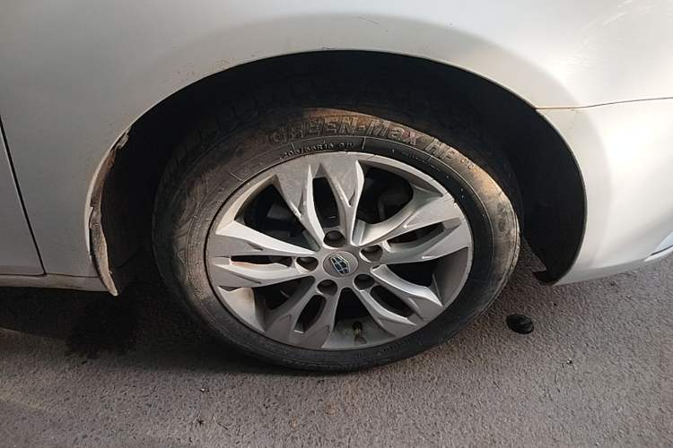 Used Geely Auto Emgrand 2014 Sedan 1.5L Manual Elite Model Right Front Wheel Hub
