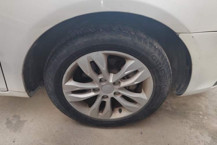Used Geely Auto Emgrand 2014 Sedan 1.5L Manual Elite Model Right Front Wheel Hub