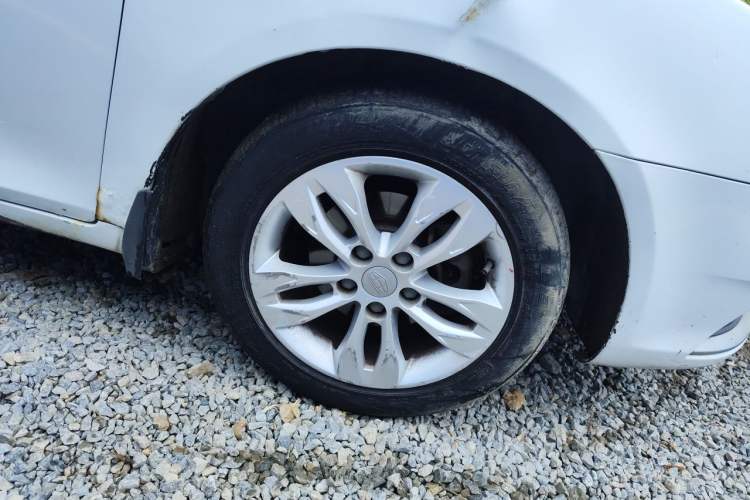 Used Geely Auto Emgrand 2014 Sedan 1.5L Manual Elite Model Right Front Wheel Hub