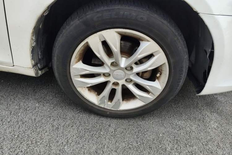 Used Geely Auto Emgrand 2014 Sedan 1.5L Manual Elite Model Right Front Wheel Hub