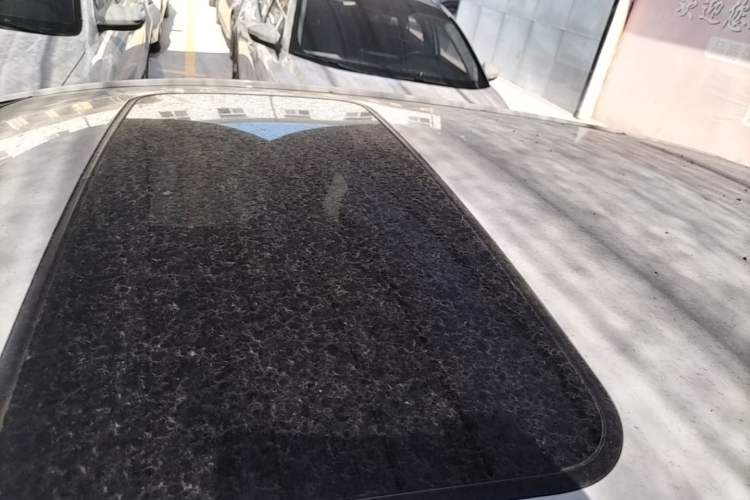 Used Geely Auto Emgrand 2014 Hatchback 1.5L Manual Elite Model Roof