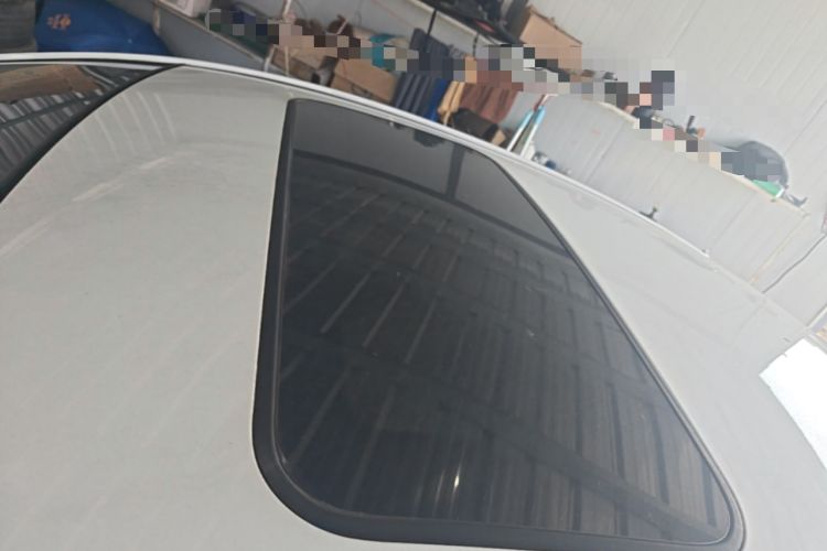 Used Geely Auto Emgrand 2014 Sedan 1.5L Manual Elite Model Roof