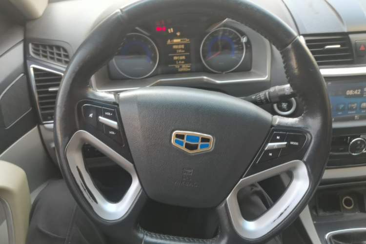Used Geely Auto Emgrand 2014 Sedan 1.5L Manual Elite Model Steering Wheel