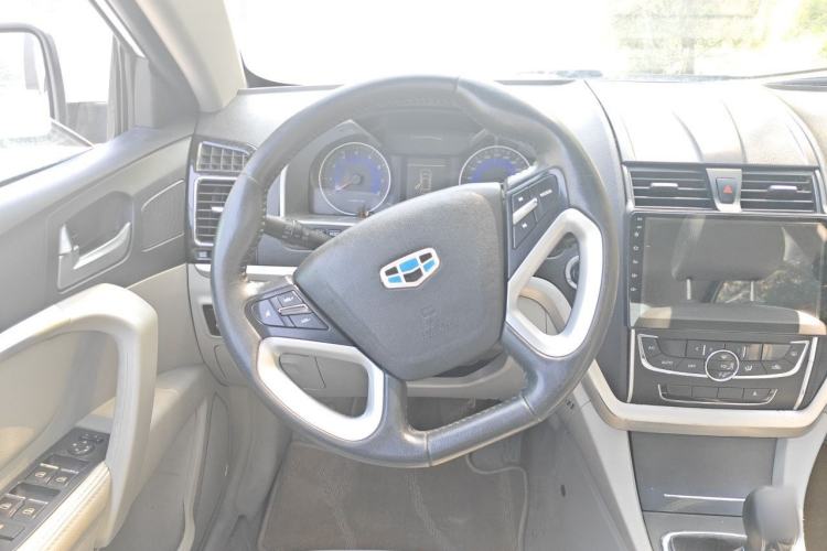 Used Geely Auto Emgrand 2014 Sedan 1.3T Manual Elite Model Steering Wheel