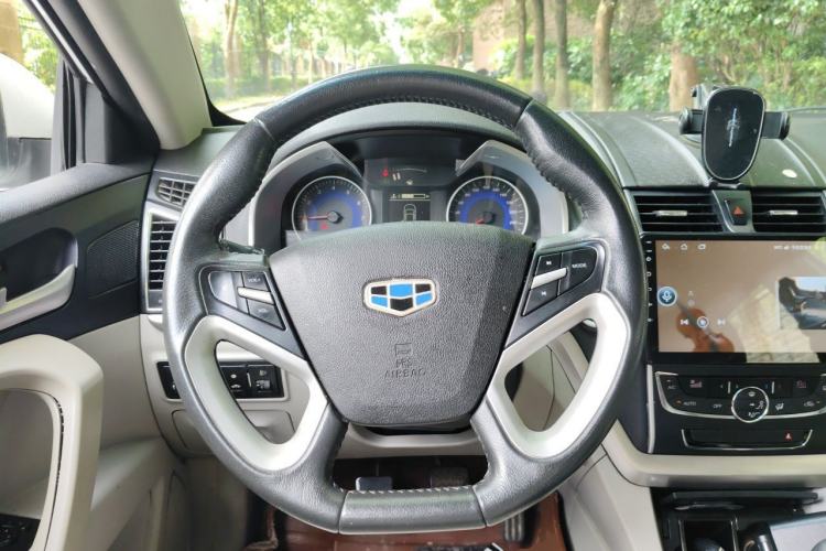 Used Geely Auto Emgrand 2014 Sedan 1.5L Manual Elite Model Steering Wheel