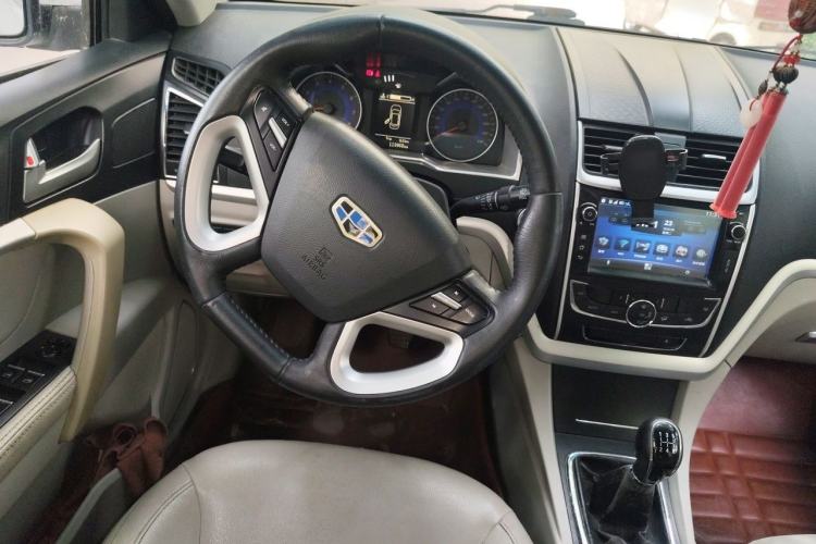 Used Geely Auto Emgrand 2014 Sedan 1.5L Manual Elite Model Steering Wheel