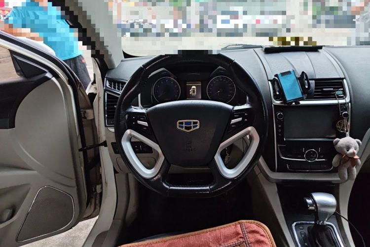 Used Geely Auto Emgrand 2014 Sedan 1.3T CVT Prestige Model Steering Wheel