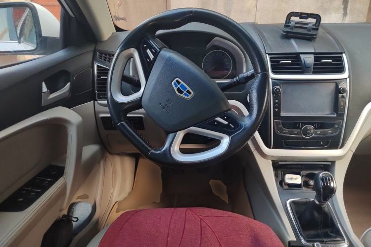 Used Geely Auto Emgrand 2014 Sedan 1.5L Manual Elite Model Steering Wheel