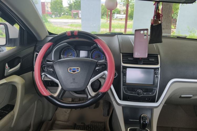 Used Geely Auto Emgrand 2014 Sedan 1.5L Manual Elite Model Steering Wheel