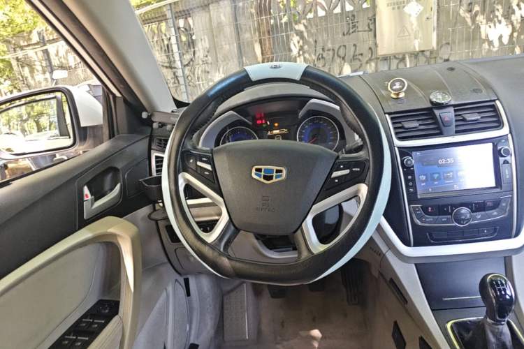 Used Geely Auto Emgrand 2014 Sedan 1.5L Manual Elite Model Steering Wheel