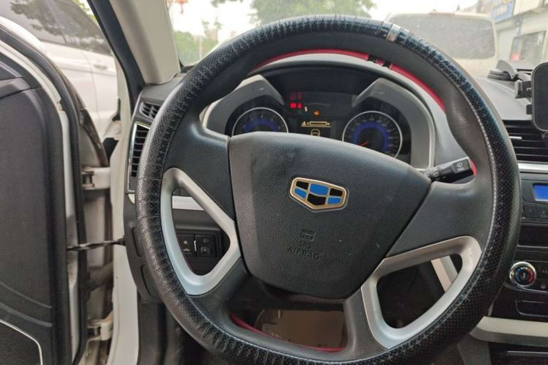 Used Geely Auto Emgrand 2014 Hatchback 1.5L Manual Fashion Edition Steering Wheel
