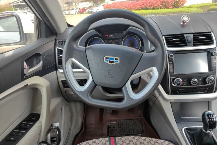 Used Geely Auto Emgrand 2014 Sedan 1.5L Manual Fashion Edition Steering Wheel