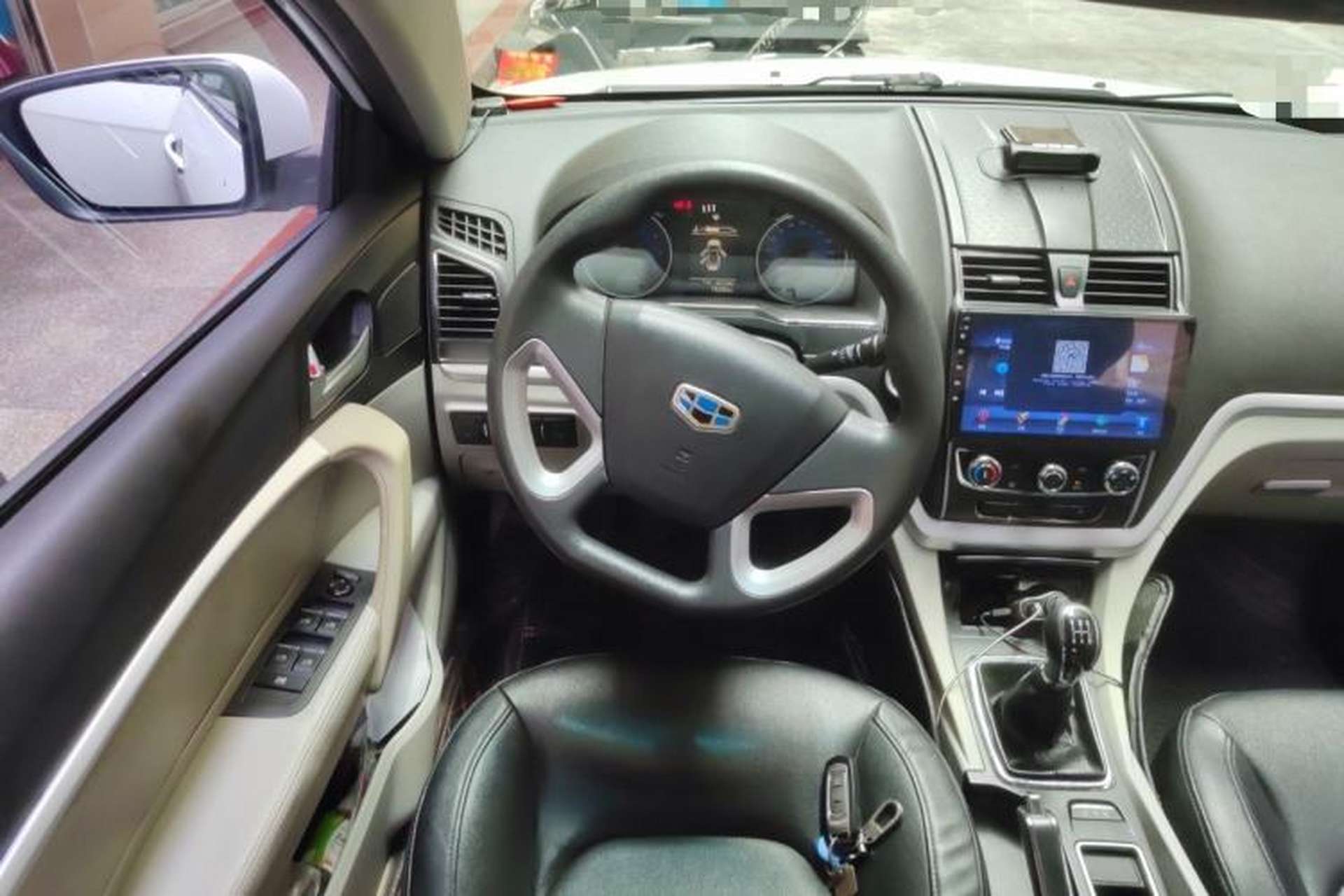 Used Geely Auto Emgrand 2014 Sedan 1.5L Manual Fashion Edition Steering Wheel