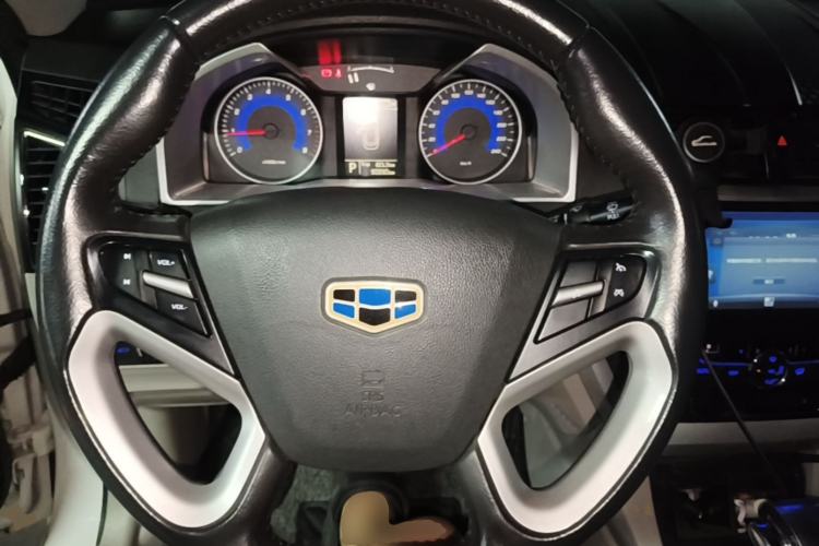 Used Geely Auto Emgrand 2014 Sedan 1.3T CVT Elite Model Steering Wheel