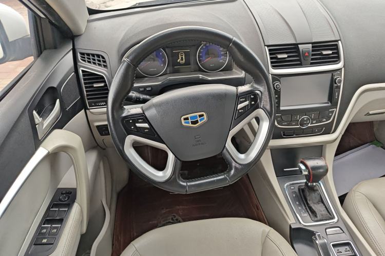 Used Geely Auto Emgrand 2014 Sedan 1.5L CVT Elite Model Steering Wheel
