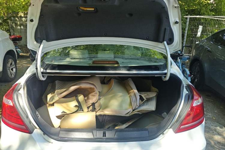 Used Geely Auto Emgrand 2014 Sedan 1.5L Manual Elite Model Trunk