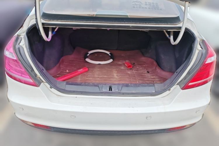 Used Geely Auto Emgrand 2014 Sedan 1.5L CVT Elite Model Trunk