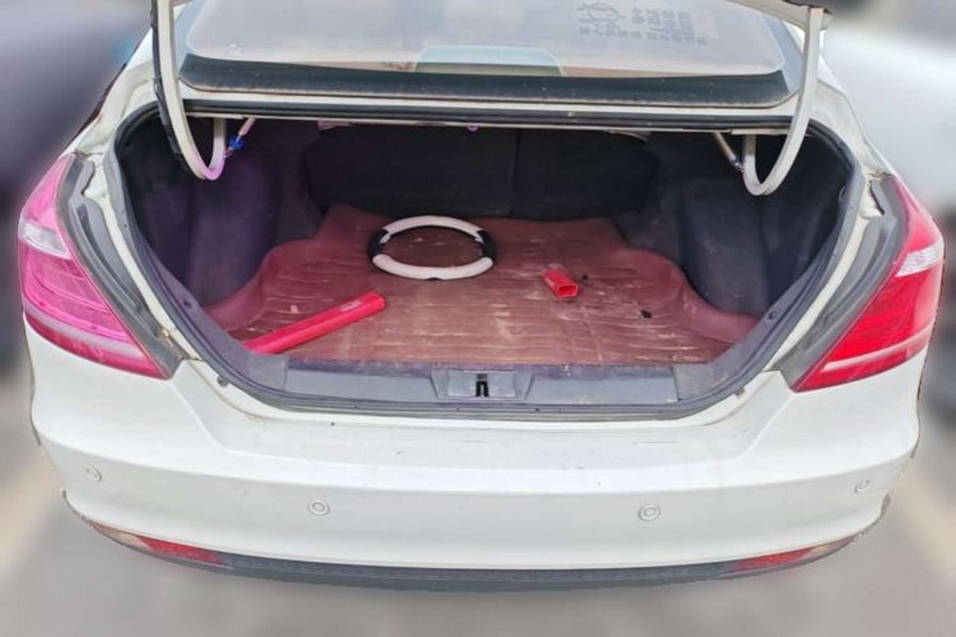 Used Geely Auto Emgrand 2014 Sedan 1.5L CVT Elite Model Trunk