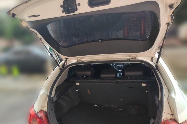 Used Geely Auto Emgrand 2014 Hatchback 1.5L Manual Elite Model Trunk