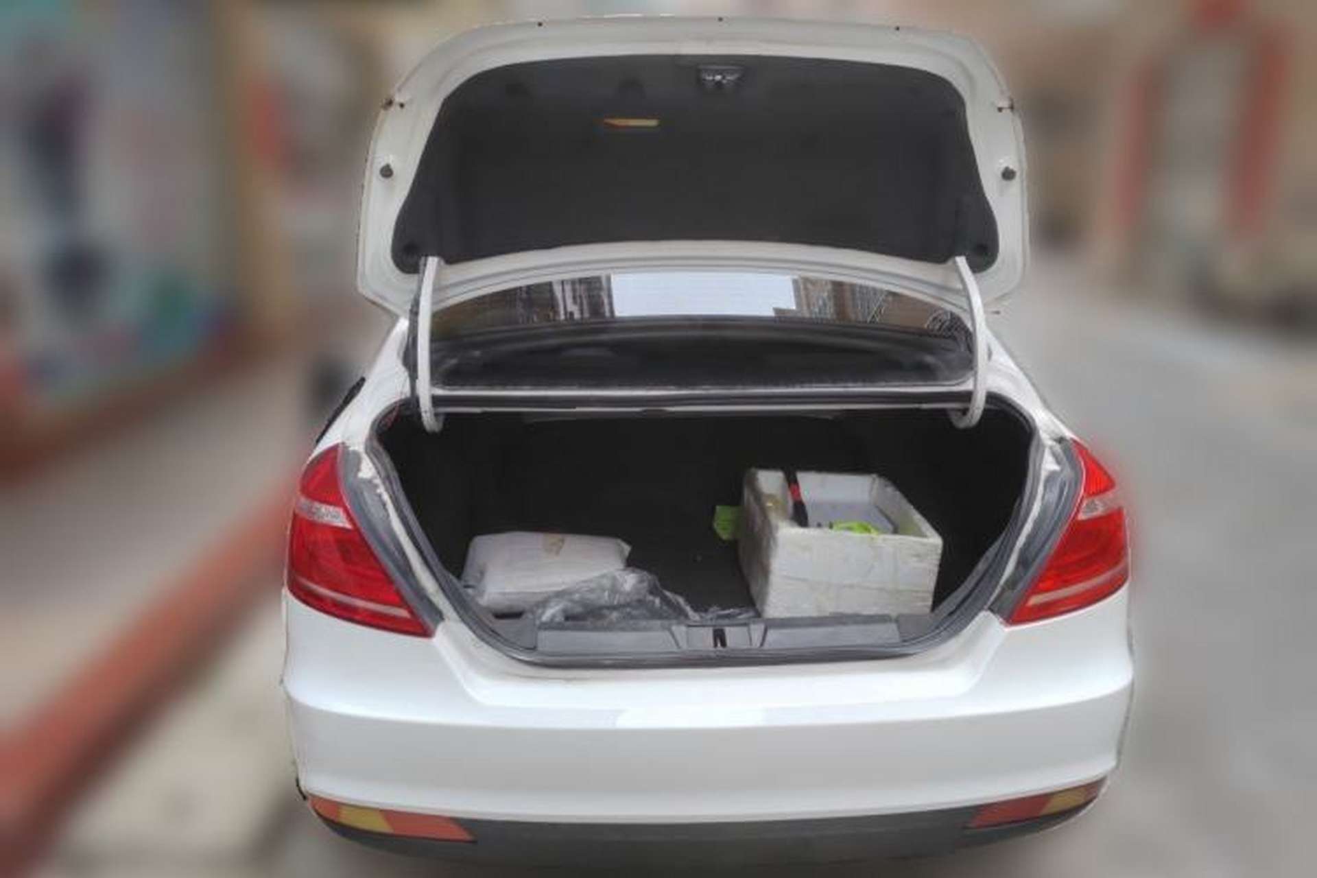 Used Geely Auto Emgrand 2014 Sedan 1.5L Manual Fashion Edition Trunk