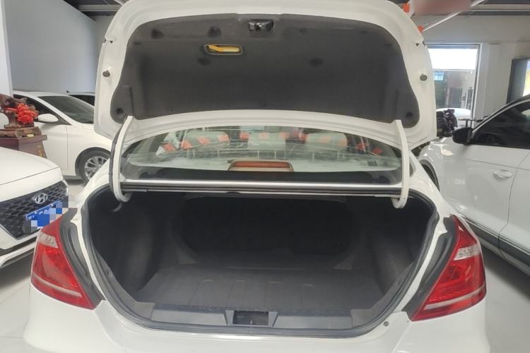 Used Geely Auto Emgrand 2014 Sedan 1.5L Manual Elite Model Trunk