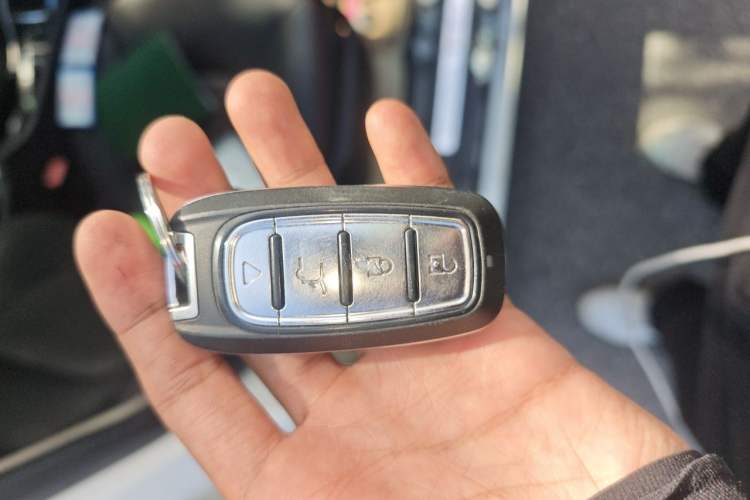 Used Geely Auto Emgrand 2014 Sedan 1.5L Manual Elite Model Vehicle Key