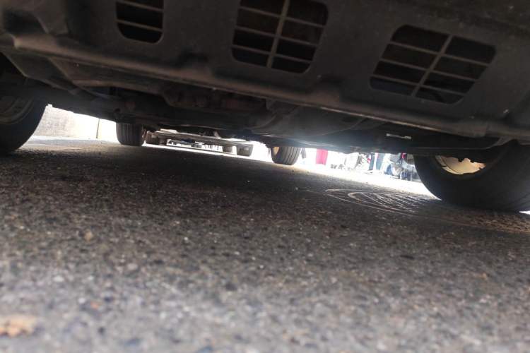 Used Geely Auto Emgrand 2014 Sedan 1.3T CVT Prestige Model Chassis Front