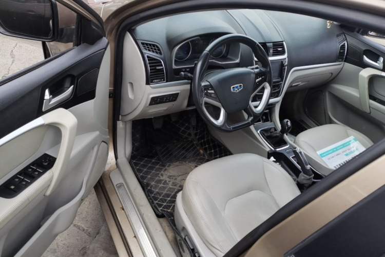 Used Geely Auto Emgrand 2014 Sedan 1.3T Manual Luxury Model Driver Seat